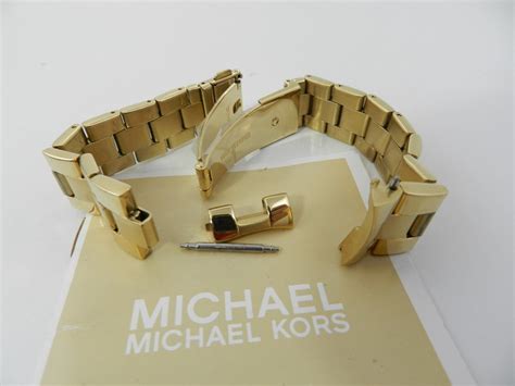 michael kors mkt5045 glieder armband wechseln|michael kors watch link band.